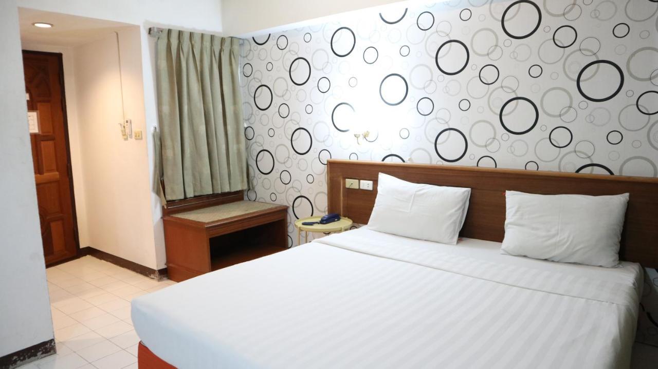 Patong Triple P Hotell Exteriör bild