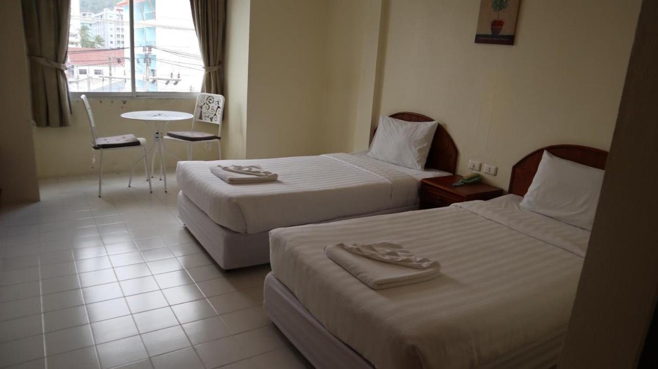 Patong Triple P Hotell Exteriör bild