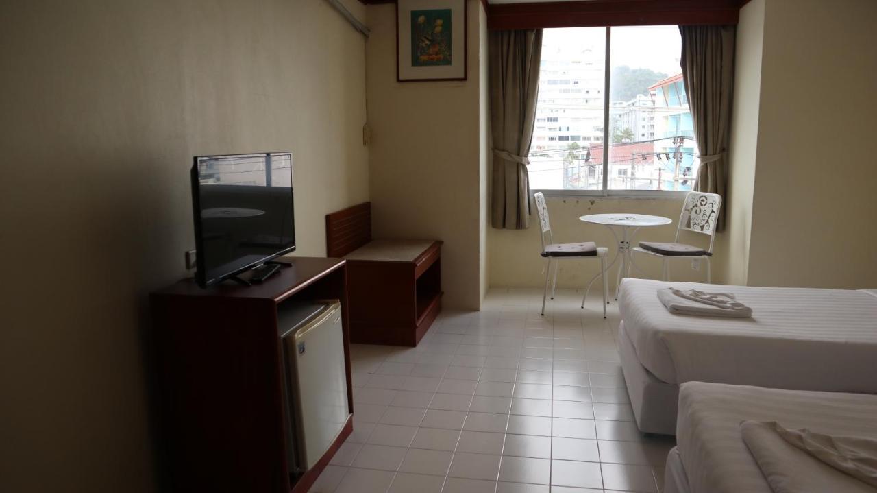 Patong Triple P Hotell Exteriör bild