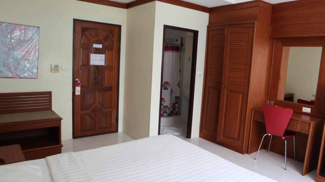 Patong Triple P Hotell Exteriör bild