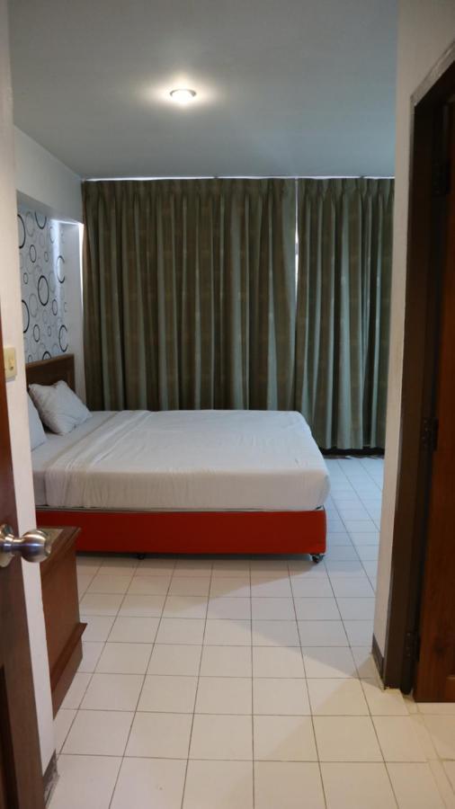 Patong Triple P Hotell Exteriör bild
