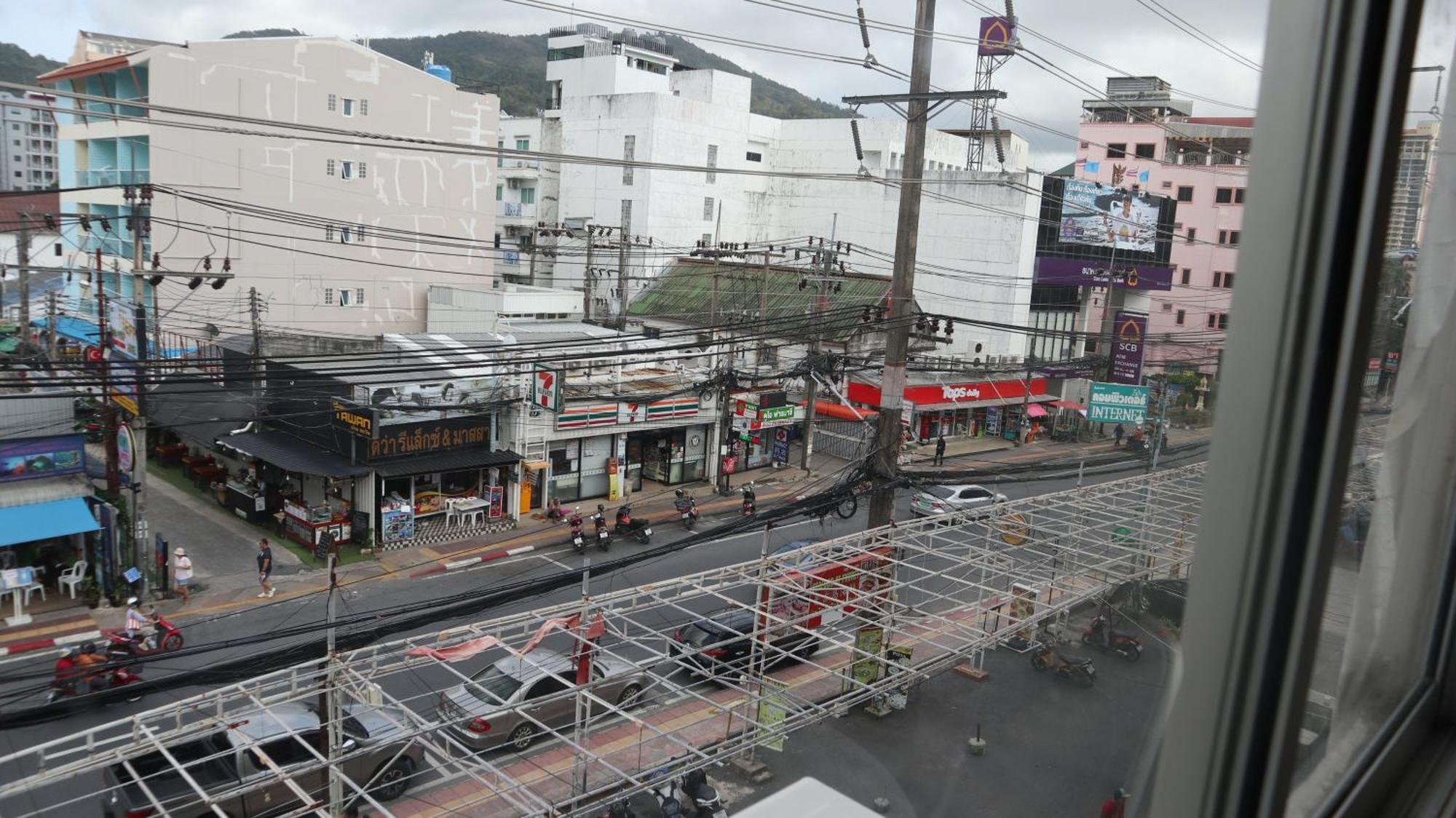 Patong Triple P Hotell Exteriör bild